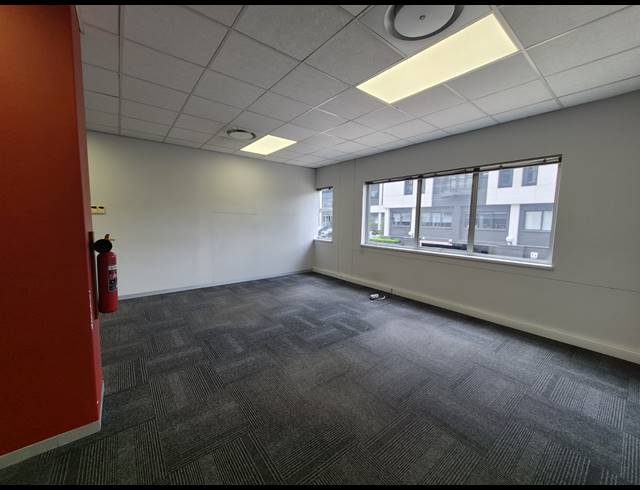 1,320M² OFFICE TO LET IN SANDTON CENTRAL